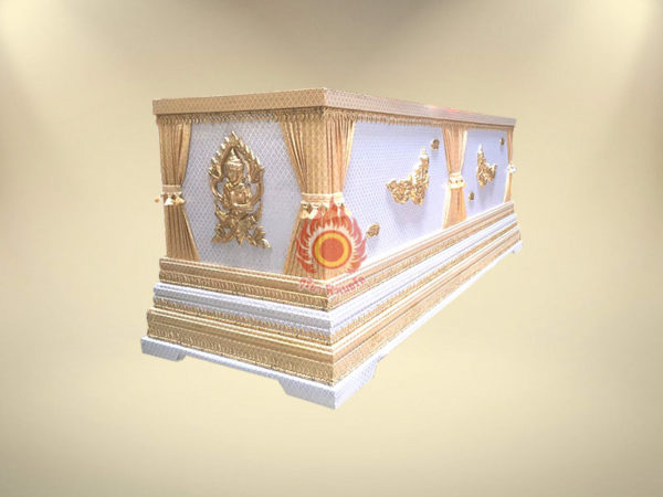 โลงศพหรือหีบศพ ผ้าตาดเงินทองเรียบเต็มใบ ฐาน 3 ชั้น จับจีบสีทอง ติดลายเทพพนม